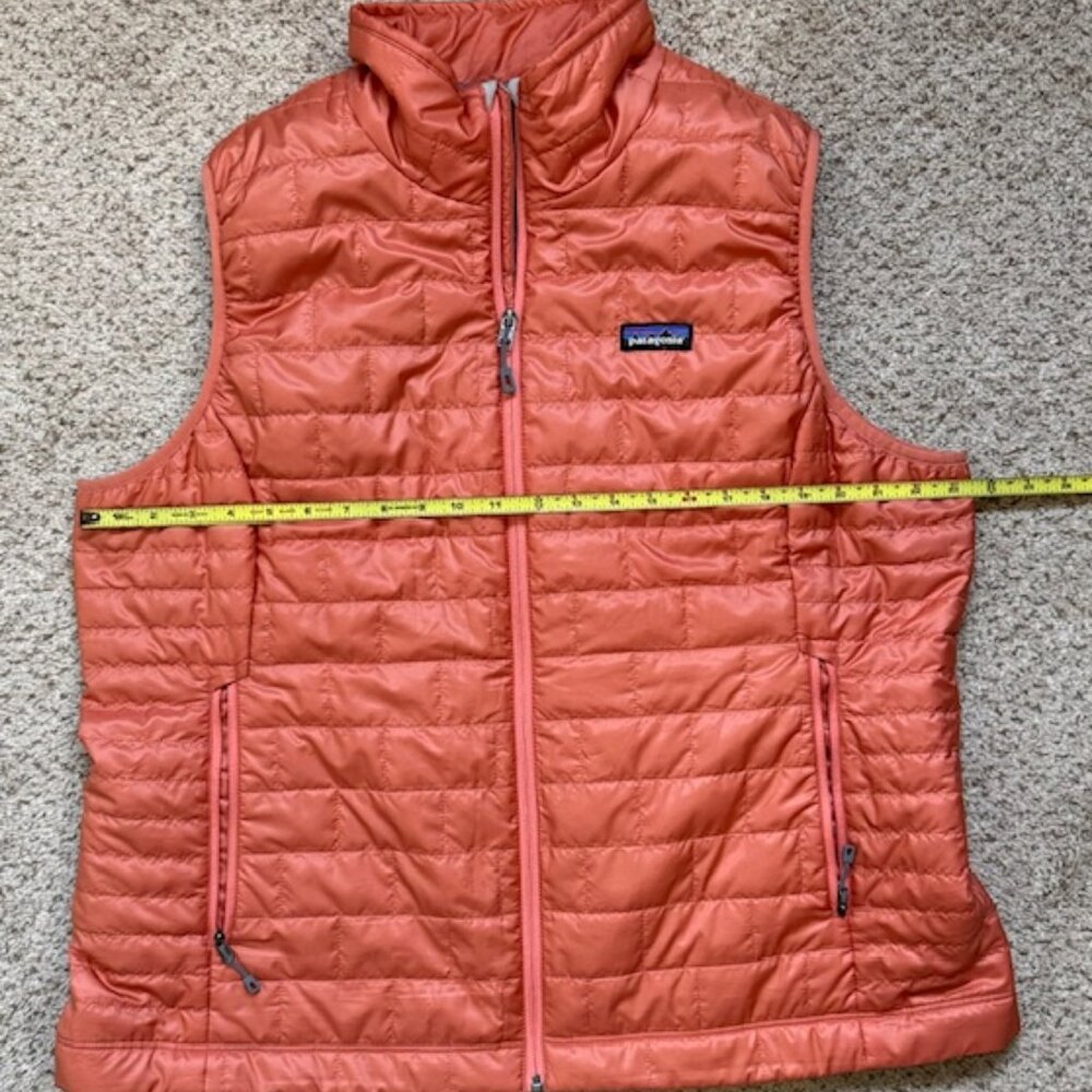 Patagonia Womens XXL Puffer Vest